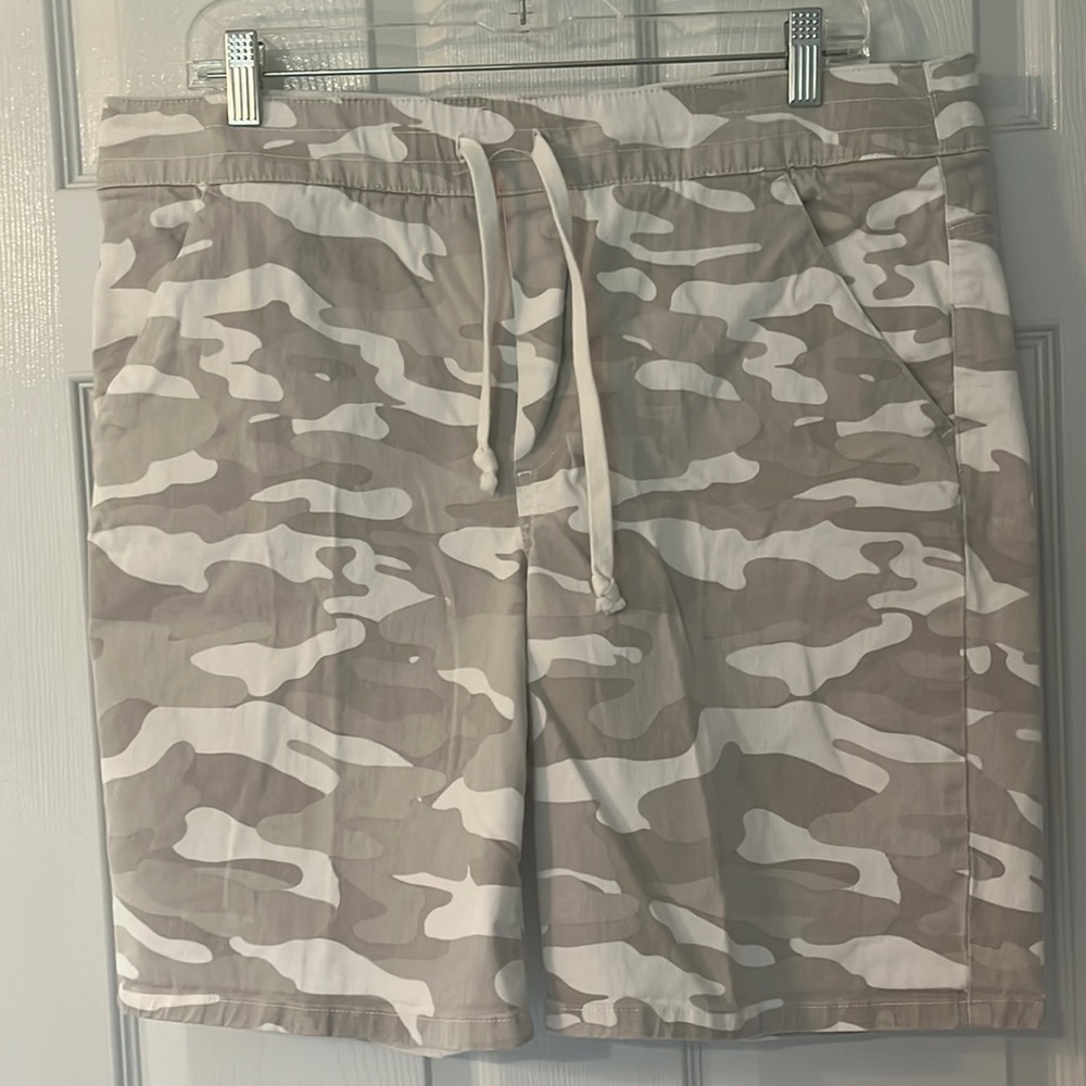 Democracy camo shorts